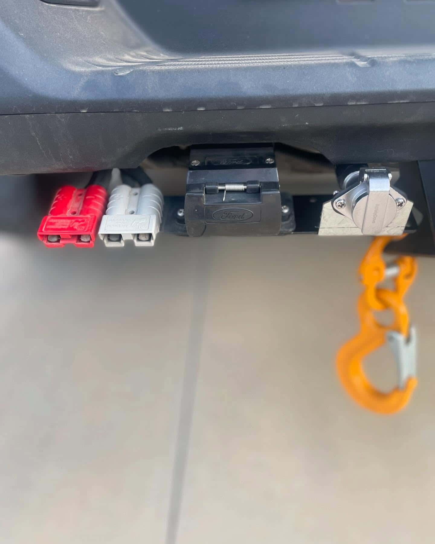 Anderson plug and 7-pin towing connector installation on a tow vehicle